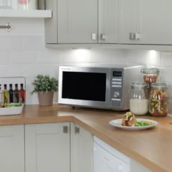 25 Litre Stainless Steel Digital Microwave -russell hobbs Sales lifestyle1 1554217514 1