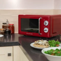 Retro 17 Litre Classic Red Manual Microwave -russell hobbs Sales lifestyle2 1554298852 1