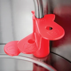 Russell Hobbs Geo Steel Kettle Silver -russell hobbs Sales rh inset image 25240 5