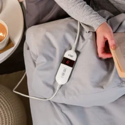 Russell Hobbs Single Electric Heated Blanket -russell hobbs Sales rhesb8001 lifestyle 2