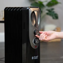 Russell Hobbs 7 Fin 1.5kW Oil Filled Radiator Black -russell hobbs Sales rhofr5001b lifestyle 3 1